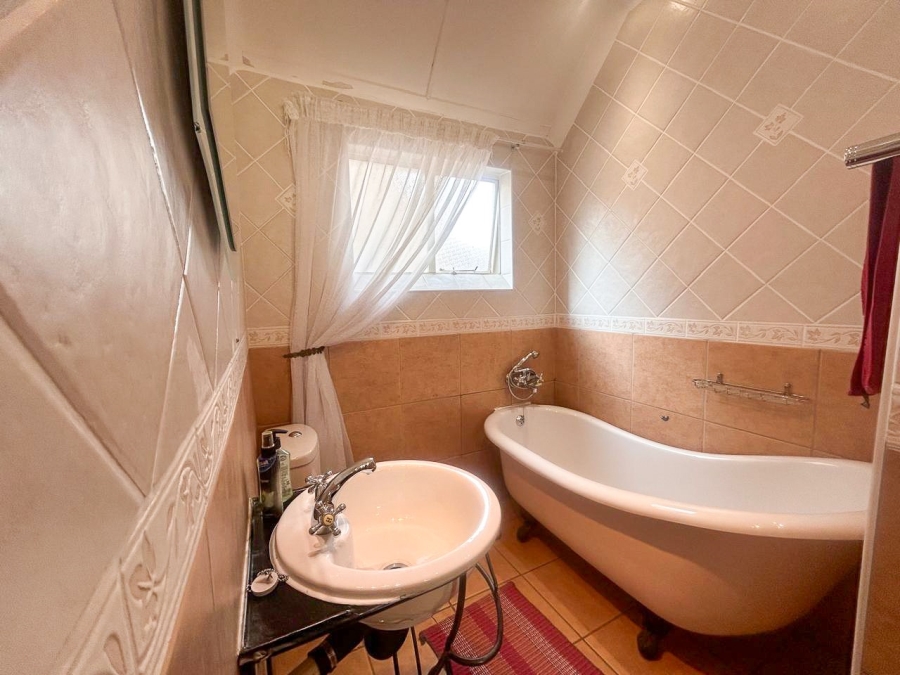 4 Bedroom Property for Sale in Baillie Park North West